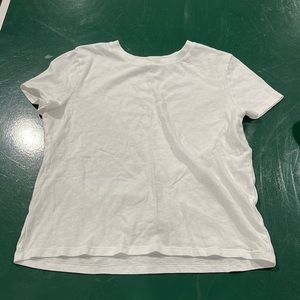 White GAP t shirt